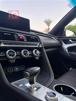 جێنسس G70